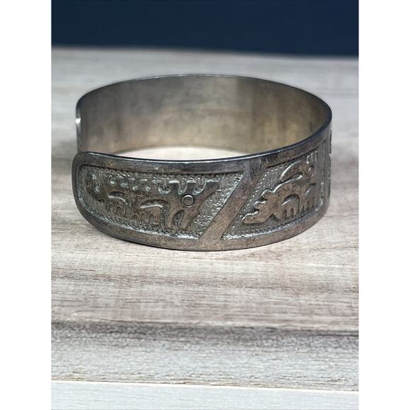 Vintage Sterling Silver 925 ECUADOR signed Cuff Bangle Story Teller Bracelet - Picture 2 of 12